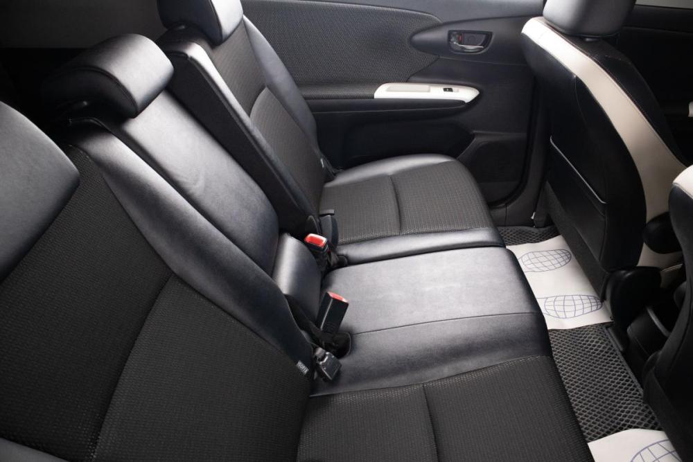 Toyota Wish II Рестайлинг Оренбург  - изображение 19