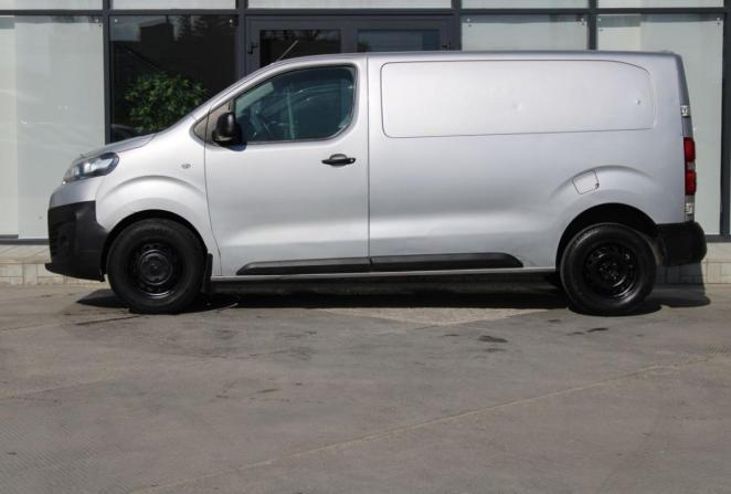 Citroen Jumpy III с пробегом 2018 года, цена 1 245 000 рублей, 317741 км, фургон, Автокод Объявления