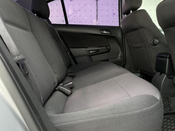 Opel Astra H Рестайлинг с пробегом 2011 года, цена 600 000 рублей, 173960 км, седан, Автокод Объявления