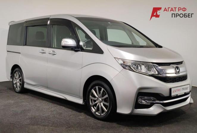 Honda Stepwgn V с пробегом 2015 года, цена 2 045 000 рублей, 117706 км, минивэн, Автокод Объявления