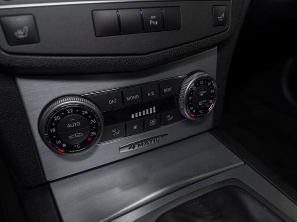 Mercedes-Benz C-Класс III (W204) с пробегом 2010 года, цена 1 249 000 рублей, 243875 км, седан, Автокод Объявления