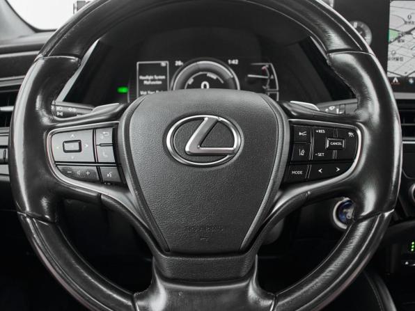 Lexus ES VII с пробегом 2021 года, цена 3 790 000 рублей, 68951 км, седан, Автокод Объявления