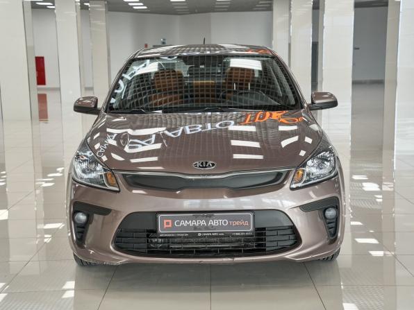 Kia Rio IV с пробегом 2018 года, цена 1 391 000 рублей, 77795 км, седан, Автокод Объявления