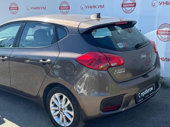 Kia Ceed II Рестайлинг с пробегом 2018 года, цена 1 429 000 рублей, 95349 км, хэтчбек, Автокод Объявления