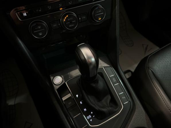 Volkswagen Tiguan II (China Market) с пробегом 2020 года, цена 2 780 000 рублей, 182045 км, внедорожник, Автокод Объявления