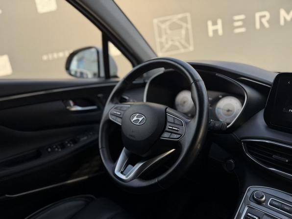 Hyundai Santa Fe IV Рестайлинг с пробегом 2022 года, цена 3 649 000 рублей, 74630 км, внедорожник, Автокод Объявления