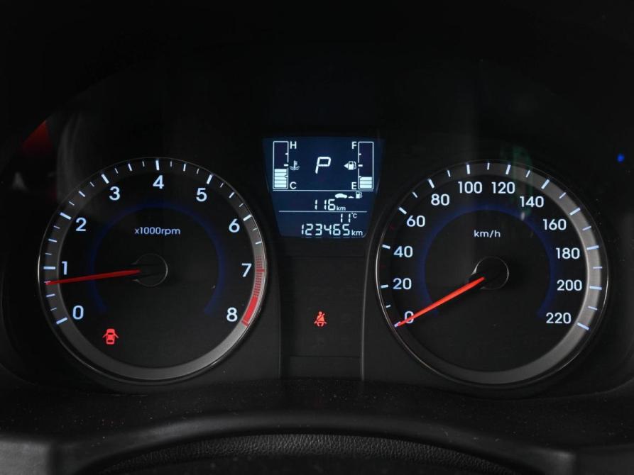 Hyundai Solaris I Рестайлинг Ростов-на-Дону  - изображение 15