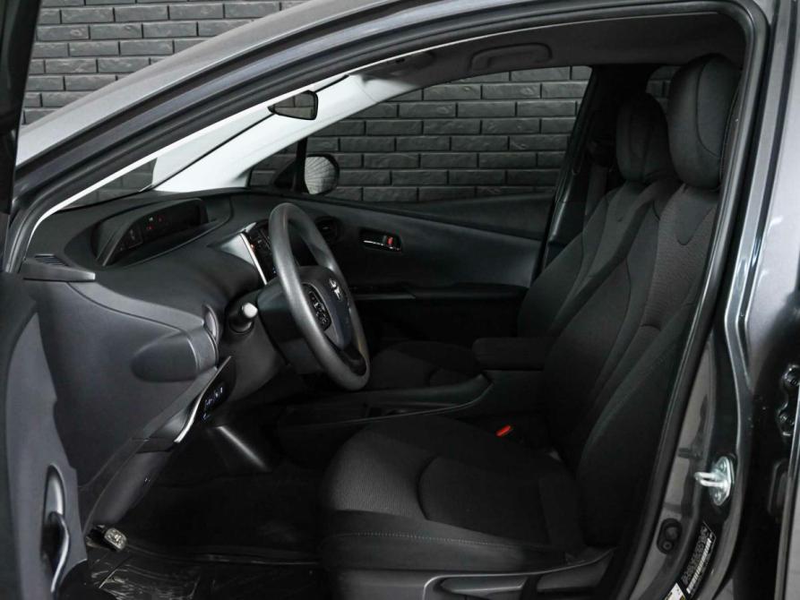 Toyota Prius IV (XW50) Екатеринбург  - изображение 10