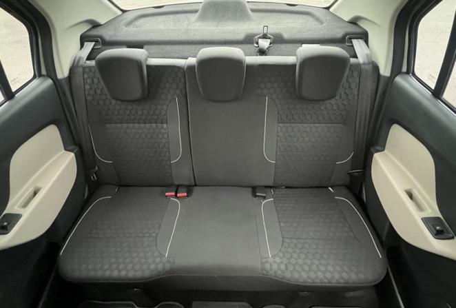 Renault Logan II с пробегом 2017 года, цена 895 000 рублей, 53018 км, седан, Автокод Объявления