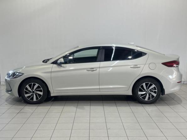 Hyundai Elantra VI (AD) с пробегом 2018 года, цена 1 455 000 рублей, 129610 км, седан, Автокод Объявления