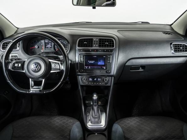 Volkswagen Polo V Рестайлинг с пробегом 2019 года, цена 1 498 000 рублей, 118754 км, седан, Автокод Объявления