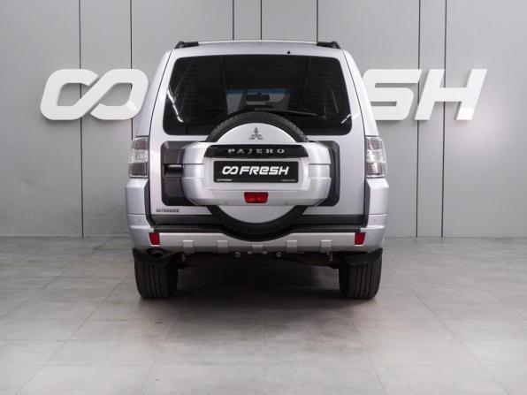 Mitsubishi Pajero IV Рестайлинг 1 с пробегом 2012 года, цена 1 949 000 рублей, 235817 км, внедорожник, Автокод Объявления