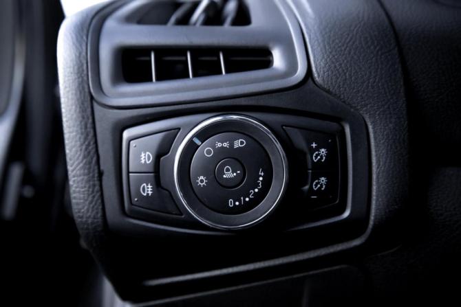 Ford Focus III с пробегом 2013 года, цена 659 900 рублей, 225102 км, седан, Автокод Объявления