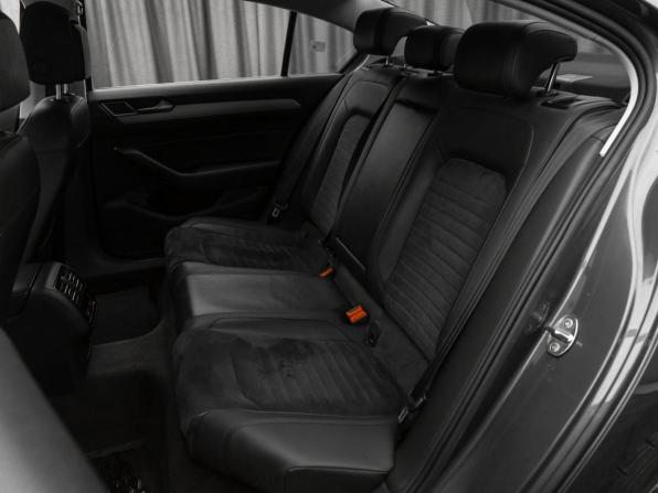 Volkswagen Passat B8 с пробегом 2015 года, цена 1 750 000 рублей, 185302 км, седан, Автокод Объявления