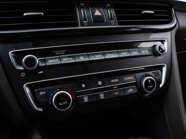 Kia Optima IV Рестайлинг с пробегом 2019 года, цена 1 920 000 рублей, 109391 км, седан, Автокод Объявления