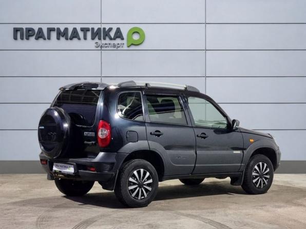 Chevrolet Niva I Рестайлинг с пробегом 2017 года, цена 685 000 рублей, 130572 км, внедорожник, Автокод Объявления