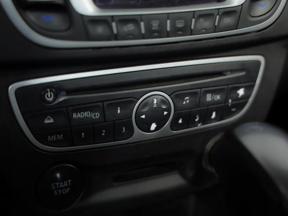 Renault Fluence I с пробегом 2010 года, цена 749 000 рублей, 190236 км, седан, Автокод Объявления