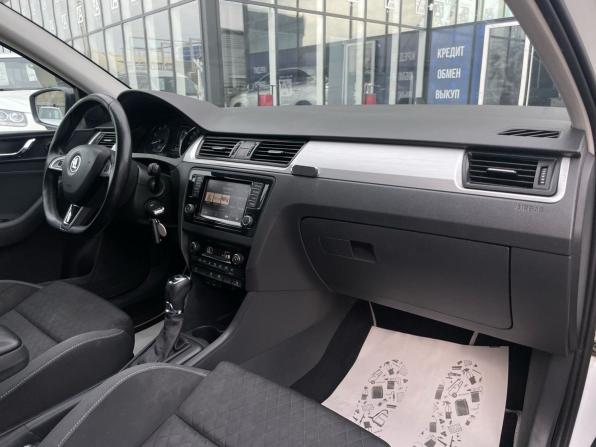 Skoda Rapid I с пробегом 2016 года, цена 1 050 000 рублей, 184176 км, лифтбек, Автокод Объявления