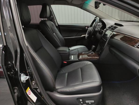 Toyota Camry VII (XV50) Рестайлинг 2 с пробегом 2017 года, цена 2 227 000 рублей, 140923 км, седан, Автокод Объявления