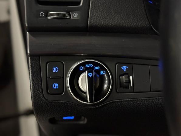 Hyundai i40 I с пробегом 2013 года, цена 990 000 рублей, 228810 км, седан, Автокод Объявления