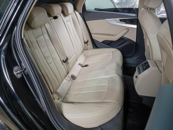 Audi A4 V (B9) Рестайлинг с пробегом 2019 года, цена 2 999 000 рублей, 77268 км, седан, Автокод Объявления