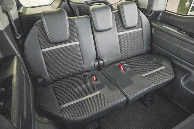 Honda Stepwgn V с пробегом 2015 года, цена 1 749 000 рублей, 162000 км, минивэн, Автокод Объявления
