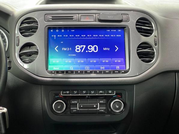 Volkswagen Tiguan I Рестайлинг с пробегом 2014 года, цена 1 050 000 рублей, 138700 км, внедорожник, Автокод Объявления