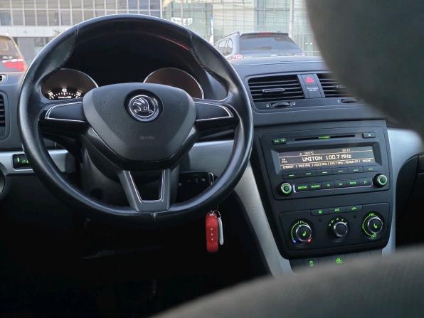 Skoda Yeti I Рестайлинг с пробегом 2014 года, цена 1 239 000 рублей, 147551 км, внедорожник, Автокод Объявления