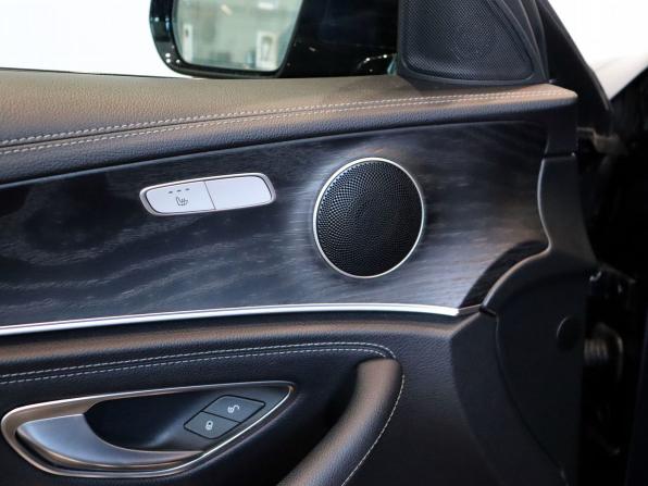 Mercedes-Benz E-Класс V (W213 S213 C238) Рестайлинг с пробегом 2020 года, цена 4 350 000 рублей, 84051 км, седан, Автокод Объявления