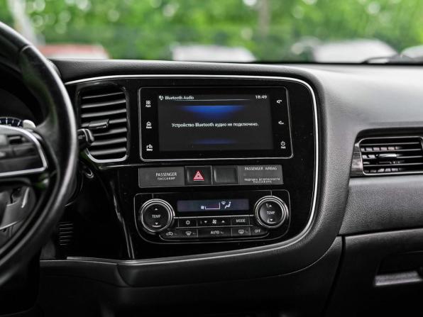 Mitsubishi Outlander III Рестайлинг 2 с пробегом 2018 года, цена 1 999 000 рублей, 129953 км, внедорожник, Автокод Объявления
