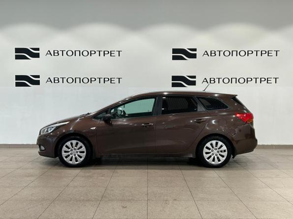 Kia Ceed II с пробегом 2014 года, цена 879 000 рублей, 230718 км, универсал, Автокод Объявления