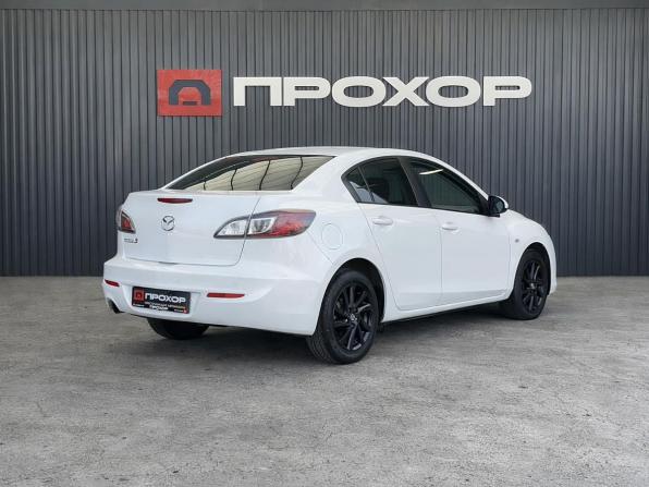 Mazda 3 II (BL) Рестайлинг с пробегом 2013 года, цена 857 000 рублей, 209856 км, седан, Автокод Объявления