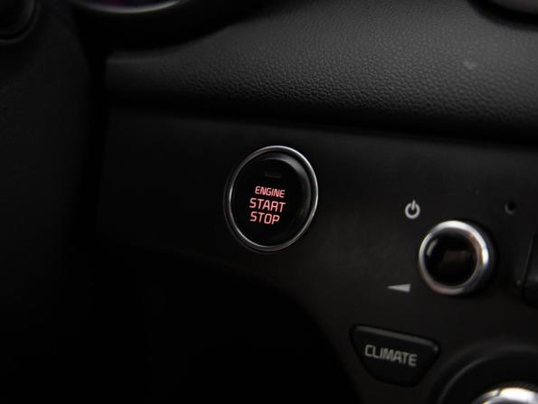Kia Sportage IV Рестайлинг с пробегом 2019 года, цена 2 099 000 рублей, 92548 км, внедорожник, Автокод Объявления