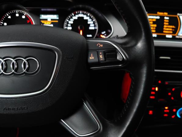 Audi A4 IV (B8) Рестайлинг с пробегом 2013 года, цена 1 329 000 рублей, 127697 км, седан, Автокод Объявления