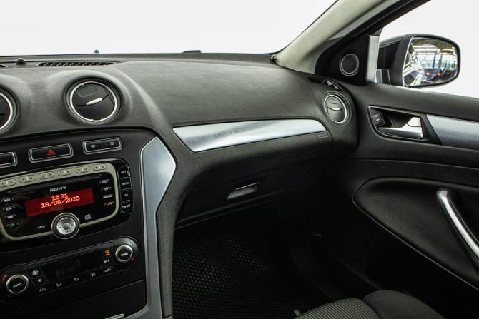 Ford Mondeo IV Рестайлинг с пробегом 2012 года, цена 799 000 рублей, 182487 км, седан, Автокод Объявления