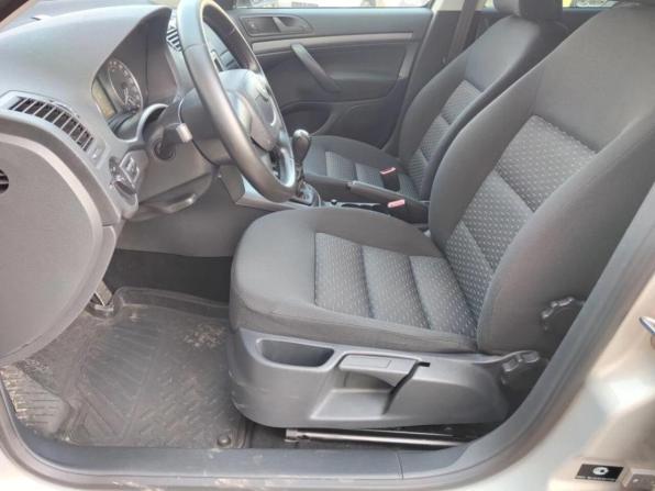 Skoda Octavia II (A5) Рестайлинг с пробегом 2012 года, цена 740 000 рублей, 99096 км, лифтбек, Автокод Объявления