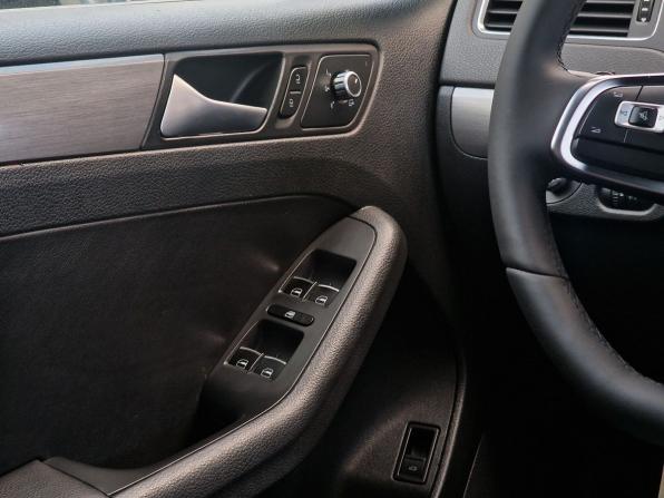 Volkswagen Jetta VI с пробегом 2014 года, цена 1 265 000 рублей, 207050 км, седан, Автокод Объявления
