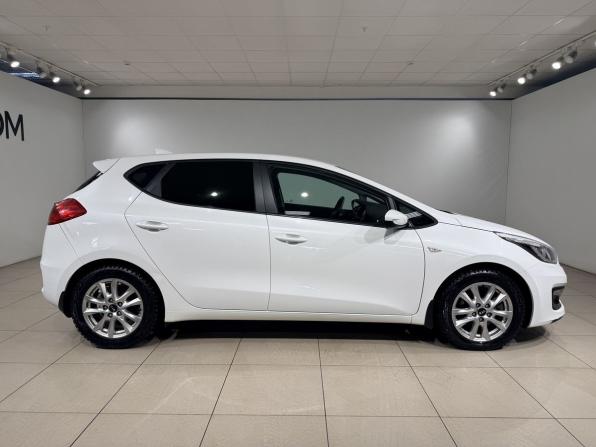 Kia Ceed II Рестайлинг с пробегом 2017 года, цена 1 479 000 рублей, 83000 км, хэтчбек, Автокод Объявления