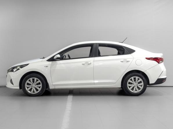 Hyundai Solaris II Рестайлинг с пробегом 2022 года, цена 1 445 000 рублей, 86505 км, седан, Автокод Объявления