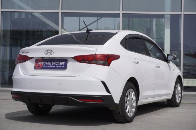 Hyundai Solaris II Рестайлинг с пробегом 2021 года, цена 1 667 000 рублей, 99567 км, седан, Автокод Объявления