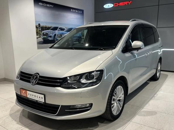 Volkswagen Sharan II с пробегом 2013 года, цена 1 450 000 рублей, 64062 км, минивэн, Автокод Объявления