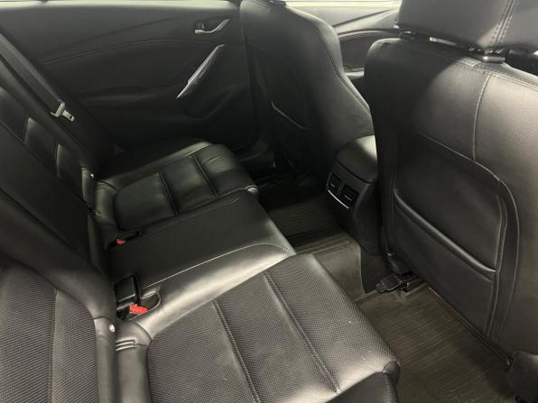 Mazda 6 III (GJ) Рестайлинг с пробегом 2015 года, цена 1 585 000 рублей, 202074 км, седан, Автокод Объявления