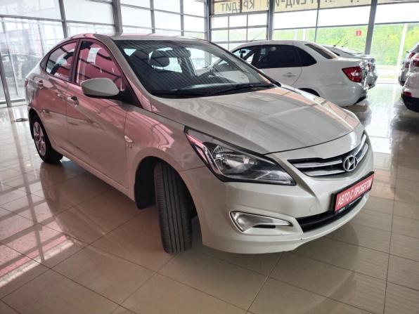 Hyundai Solaris I Рестайлинг с пробегом 2015 года, цена 744 000 рублей, 171181 км, седан, Автокод Объявления