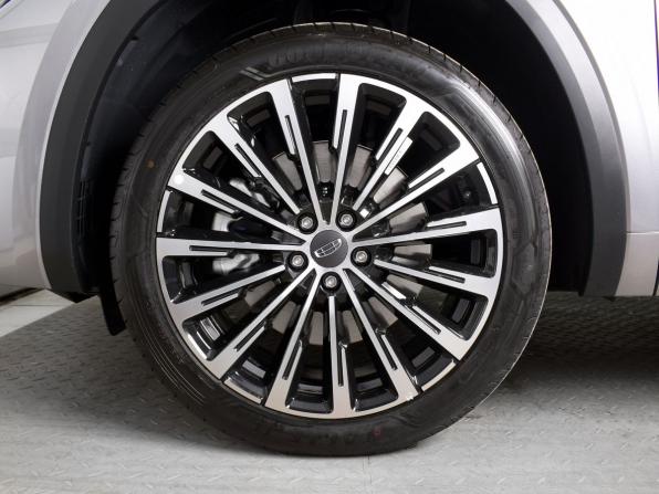 Geely Monjaro I с пробегом 2026 года, цена 4 199 995 рублей, 25 км, внедорожник, Автокод Объявления