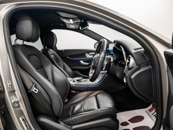 Mercedes-Benz C-Класс IV (W205) Рестайлинг с пробегом 2018 года, цена 2 700 000 рублей, 73434 км, седан, Автокод Объявления