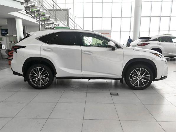 Lexus NX I с пробегом 2015 года, цена 2 430 000 рублей, 87301 км, внедорожник, Автокод Объявления