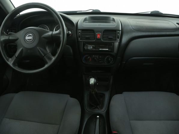 Nissan Almera II (N16) Рестайлинг с пробегом 2005 года, цена 290 000 рублей, 173600 км, хэтчбек, Автокод Объявления