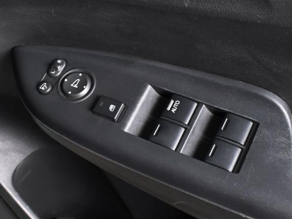 Honda Fit III с пробегом 2013 года, цена 1 005 995 рублей, 62943 км, хэтчбек, Автокод Объявления