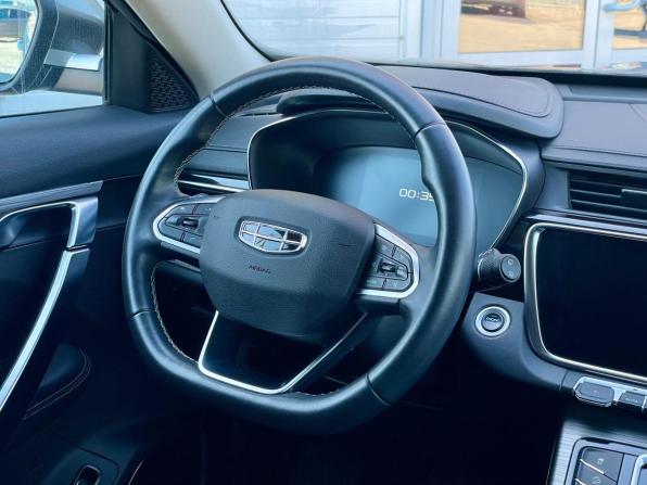 Geely Atlas Pro с пробегом 2023 года, цена 1 889 000 рублей, 98820 км, внедорожник, Автокод Объявления