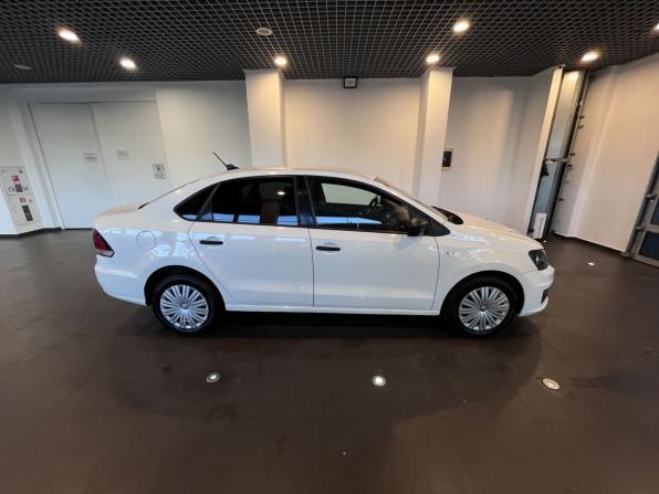 Volkswagen Polo V Рестайлинг с пробегом 2018 года, цена 595 000 рублей, 96161 км, седан, Автокод Объявления